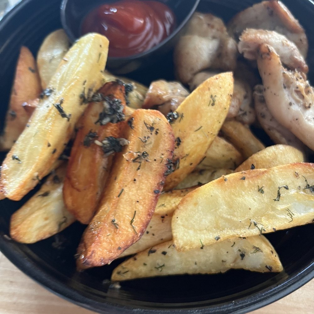 Ukrainian Dishes - Chicken with Potatoes - Ukrainian Near Me - Hoffman Estates, Illinois Ukrainian Dishes - Chicken with Potatoes - Ukrainian Near Me - Hoffman Estates, Illinois