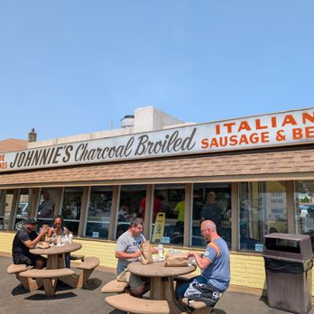 Johnnie's Beef - Sandwiches Near Me - Elmwood Park, Illinois