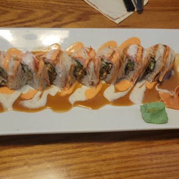 Pacific Paradise Asian Bistro - Lady in red roll - Asian Fusion Near Me - Albuquerque, New Mexico