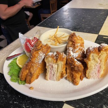 Blue Moon Bar & Grille - Monte Cristo with Green Chile Chicken Soup - Wine Bars Near Me - Grand Junction, Colorado