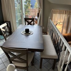 Dining set