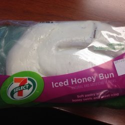 7-Eleven - Iced Honey Bun