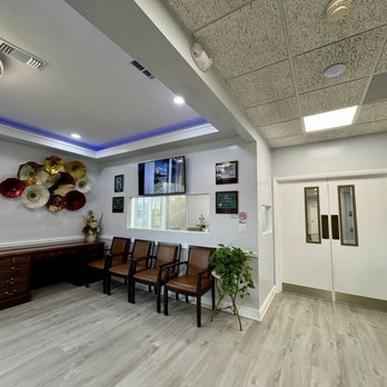 Sandbay Primary + Urgent care - Lobby with front check in door - Family Practice Near Me - Clearwater, Florida Sandbay Primary + Urgent care - Lobby with front check in door - Family Practice Near Me - Clearwater, Florida
