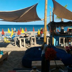 Mango's Beach Bar