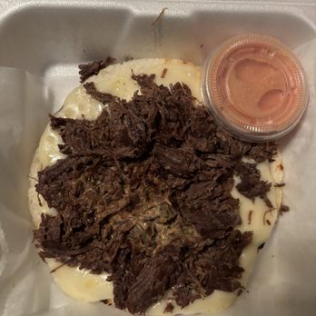 Mira Ve - Arepa - Food Trucks Near Me - Lowell, Massachusetts Mira Ve - Arepa - Food Trucks Near Me - Lowell, Massachusetts