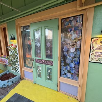 The Bubble Room - Entrance - Desserts Near Me - Captiva, Florida