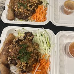 Lemongrass pork vermicelli noodles Lemongrass pork vermicelli noodles