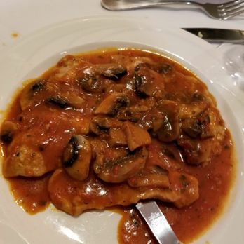 Giulio Cesare - Italian Near Me - Westbury, New York