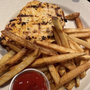 Tucker's Restaurant - Grilled Chicken/Fries - Bars Near Me - Anderson, South Carolina