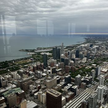 Skydeck Chicago - Observatories Near Me - Chicago, Illinois