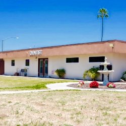 Santee Dental Care - Office entrance way