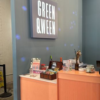 Green Qween - Cannabis Dispensaries Near Me - Los Angeles, California Green Qween - Cannabis Dispensaries Near Me - Los Angeles, California