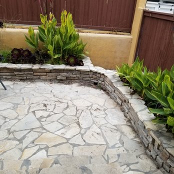 SmartGrass - The right side of our yard before. - Artificial Turf Near Me - Manhattan Beach, California SmartGrass - The right side of our yard before. - Artificial Turf Near Me - Manhattan Beach, California