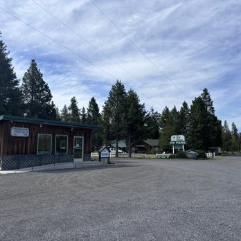 Big Pines RV Park - Laundry area in front of - RV Parks Near Me - Crescent, Oregon Big Pines RV Park - Laundry area in front of - RV Parks Near Me - Crescent, Oregon