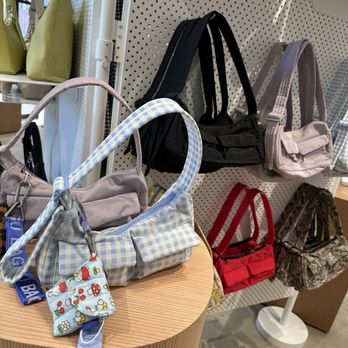 BAGGU - Updated February 2026 - 48 Photos & 44 Reviews - 242 Wythe Ave