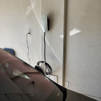 Zeuz Electric - Tesla wall charger - Electricians Near Me Zeuz Electric - Tesla wall charger - Electricians Near Me