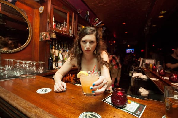 Freddy's Bar by null