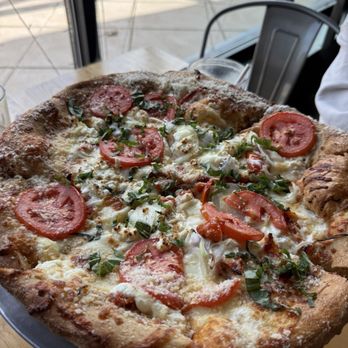 MELLOW MUSHROOM CHANTILLY - Updated February 2026 - 429 Photos & 443