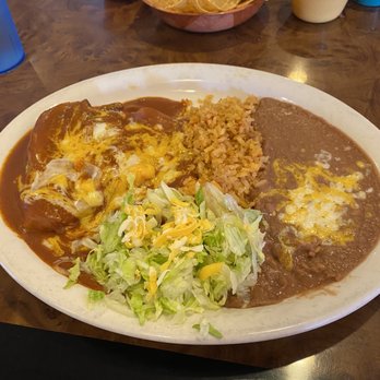 Los Nopales - Chili relleno, cheese enchilada, rice and beans - Mexican Near Me - Tucson, Arizona Los Nopales - Chili relleno, cheese enchilada, rice and beans - Mexican Near Me - Tucson, Arizona