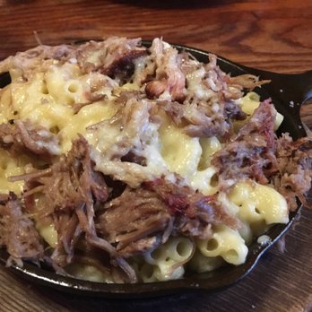 Devils Backbone Brewing Company - Best Mac and cheese ever with added pulled pork - American Near Me - Roseland, Virginia