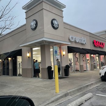 Crumbl - Broken Arrow - Bakeries Near Me - Broken Arrow, Oklahoma