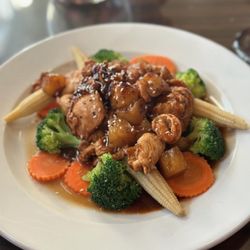Basil n' Spice Thai Cuisine - Chicken Teriyaki