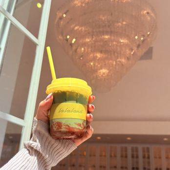 La La Land - Coffee & Tea Near Me - Glendale, California