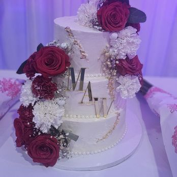 Le Bon Pain Bakery - Thr beautiful cake that was made by Le Bon Pain - Bakeries Near Me - Queens Village, New York Le Bon Pain Bakery - Thr beautiful cake that was made by Le Bon Pain - Bakeries Near Me - Queens Village, New York
