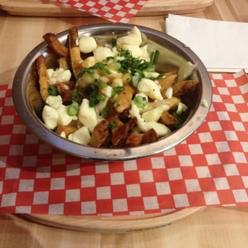 Notre-Boeuf-de-Grâce - Burgers Near Me - Montreal, Quebec Notre-Boeuf-de-Grâce - Burgers Near Me - Montreal, Quebec
