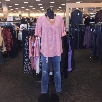 Nordstrom Rack - Fashionista Fall 2016 - Department Stores Near Me - Burbank, California Nordstrom Rack - Fashionista Fall 2016 - Department Stores Near Me - Burbank, California