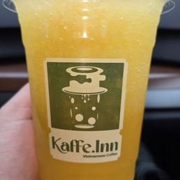 Peach lemonade