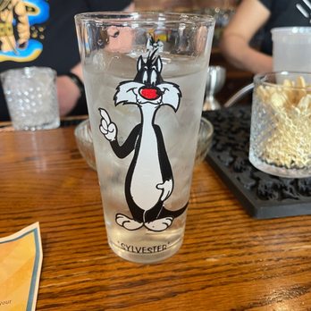 The Dive - Dive Bars Near Me - Baltimore, Maryland