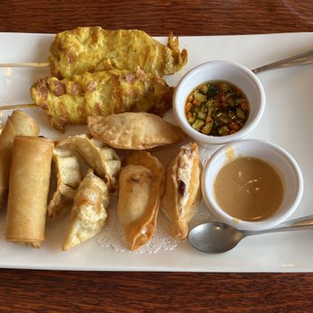 Thai Boo Cuisine - Thai boo Thai Boo's Platter - Thai Near Me - Norwood, Massachusetts Thai Boo Cuisine - Thai boo Thai Boo's Platter - Thai Near Me - Norwood, Massachusetts