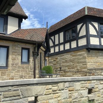 Punderson Manor Lodge - Hotels Near Me - Newbury, Ohio