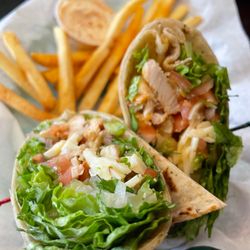 Club 400 Bar and Grill - Grilled Chicken Wrap