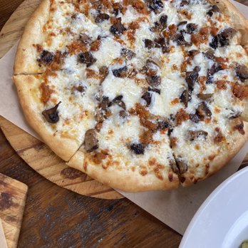 Mizza - Wild Mushroom and Truffle Pizza with Spicy Sausage - Italian Near Me - Santa Barbara, California