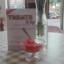 Treats & Ting - Homemade strawberry sorbet!