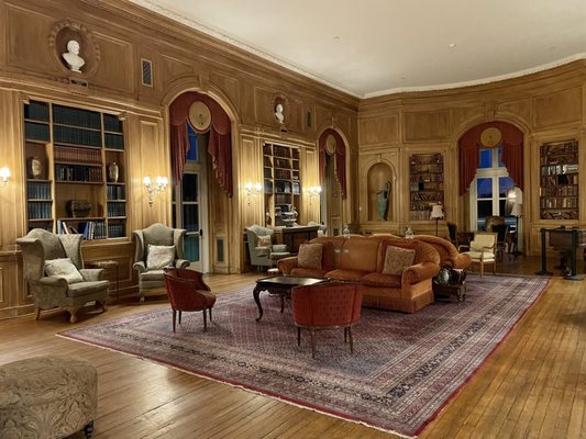 Oheka Castle by null
