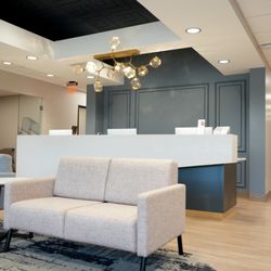 Fraser Eye Care Center - Warren