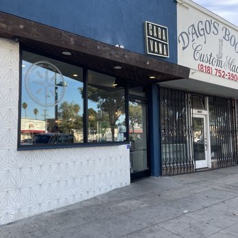 Cara Vana Coffee Shop - Front - Coffee & Tea Near Me - Los Angeles, California Cara Vana Coffee Shop - Front - Coffee & Tea Near Me - Los Angeles, California