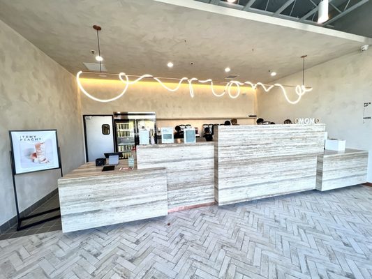 OMOMO TEA SHOPPE by null