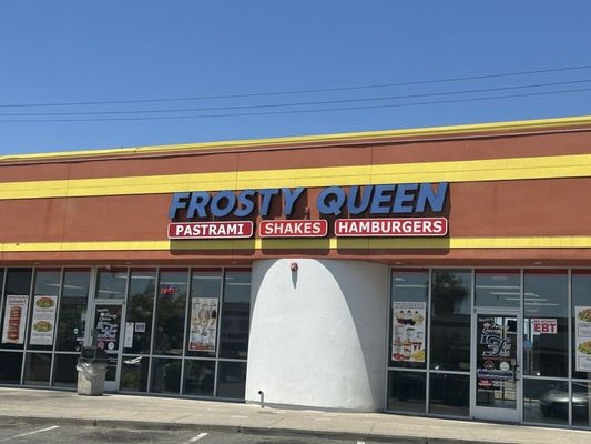 Frosty Queen by null