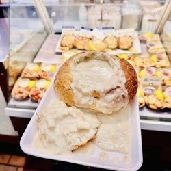 Quincy Market - Clam chower