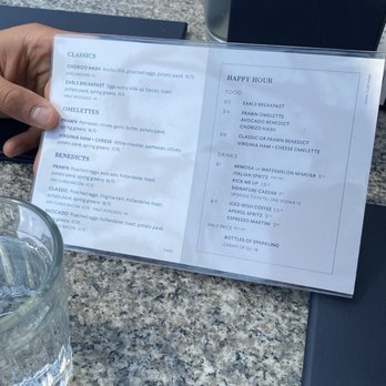 Earls Kitchen + Bar - Happy hour brunch - Canadian (New) Near Me - Vancouver, British Columbia Earls Kitchen + Bar - Happy hour brunch - Canadian (New) Near Me - Vancouver, British Columbia