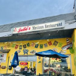Julios Mexican Restaurant - Front of Restaurant