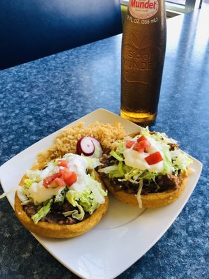 Birrieria & Taqueria La Huasteca by null