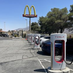 Tesla Supercharger - Mc Donalds is nearby