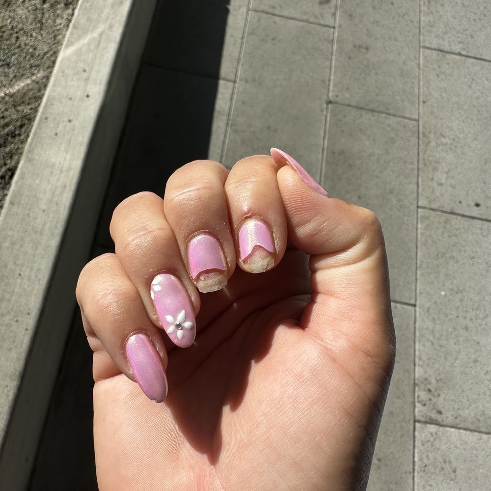 Omni Nails - You can see the tips just came off super easily and the dip wasn't strong at all - Nail Salons Near Me - San Diego, California