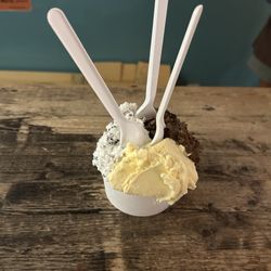 Gypsea Gelato - (Coffee Macadamia) x (Lilikoi Passionfruit) x (Tosted Coconut Haystack)