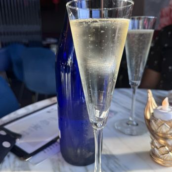 Yao Atlanta - Champagne - Asian Fusion Near Me - Dunwoody, Georgia Yao Atlanta - Champagne - Asian Fusion Near Me - Dunwoody, Georgia